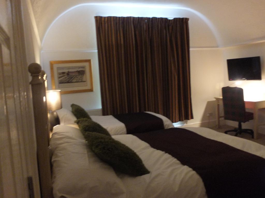 Jessamine House Hotel Gravesend Buitenkant foto