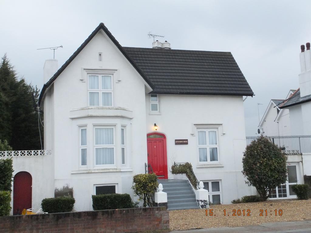 Jessamine House Hotel Gravesend Buitenkant foto