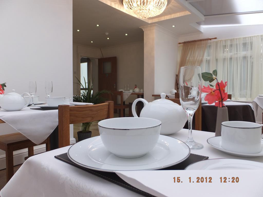 Jessamine House Hotel Gravesend Buitenkant foto