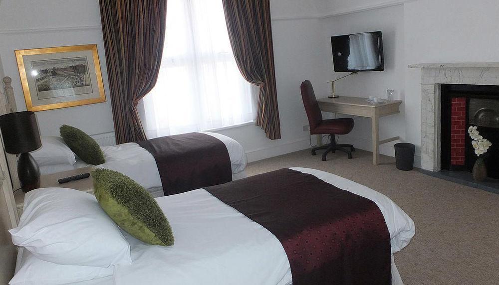 Jessamine House Hotel Gravesend Buitenkant foto